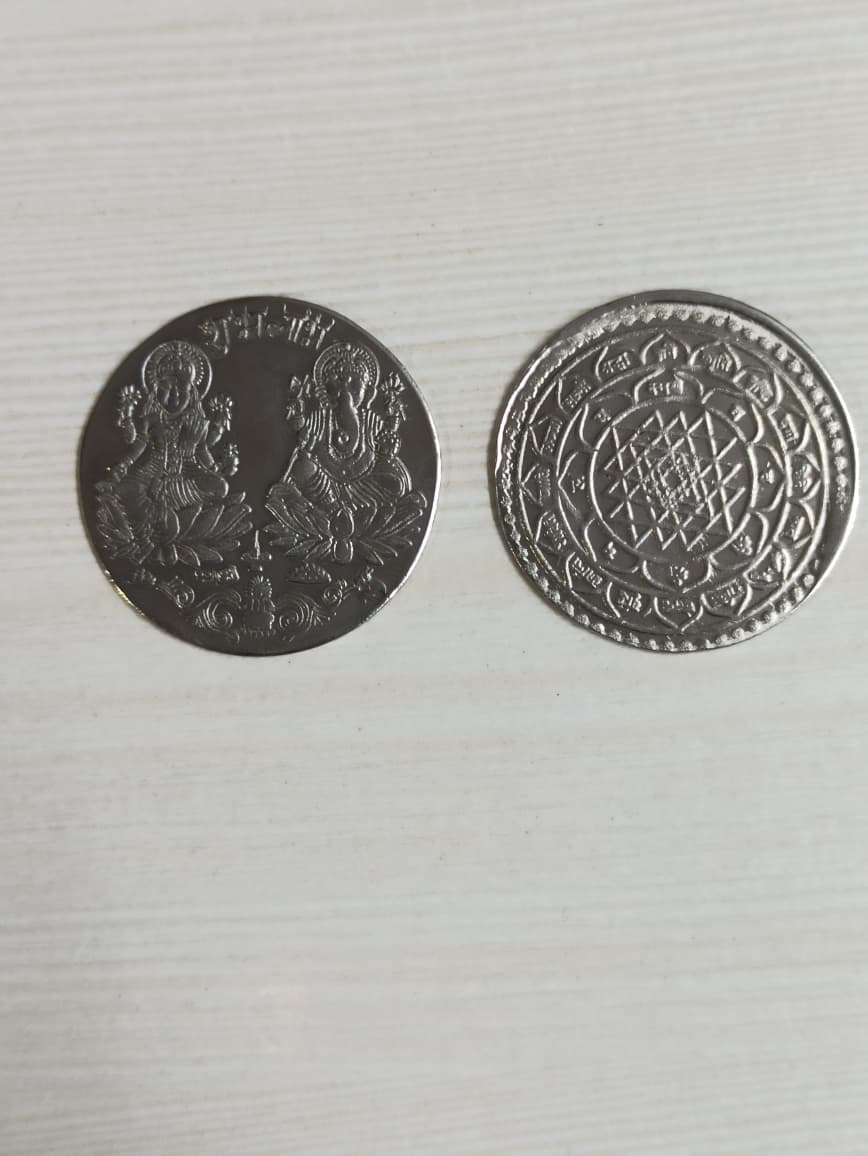 Silver Look Laxmi Ganesh Ji Coin for Gift and Pooja (Design May Vary)
