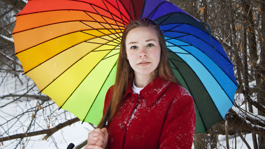"One Click to Color: Meet the Auto-Open Rainbow Umbrella Everyone Loves"