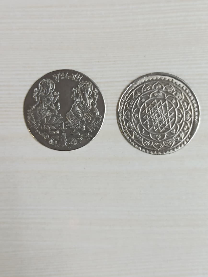 Silver Look Laxmi Ganesh Ji Coin for Gift and Pooja (Design May Vary)